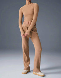 Alo Yoga - Snuggle Up Sweater Pants