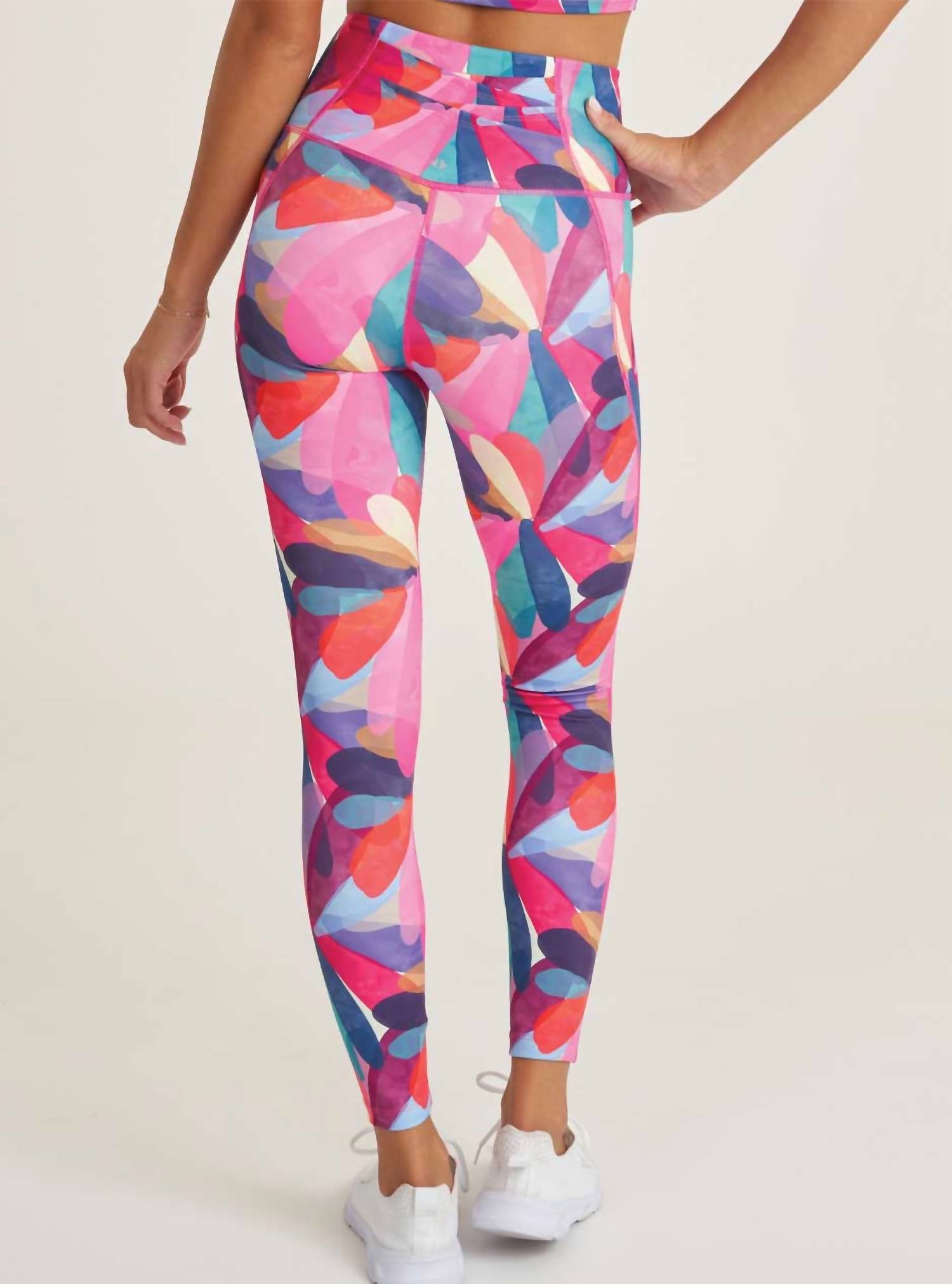 Thrive Societe - Overlap Pocket 7/8 Leggings