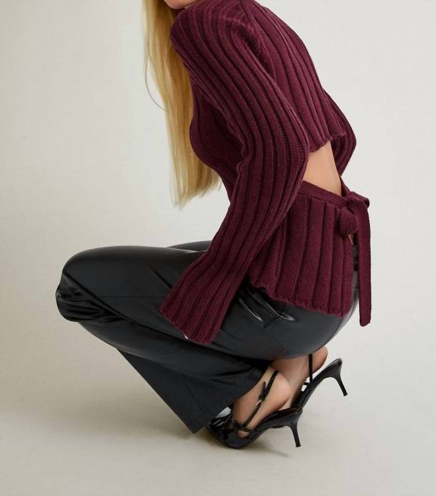 Le Lis - Tie Back Knit Sweater