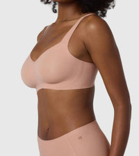 Evelyn & Bobbie - Beyond Bra