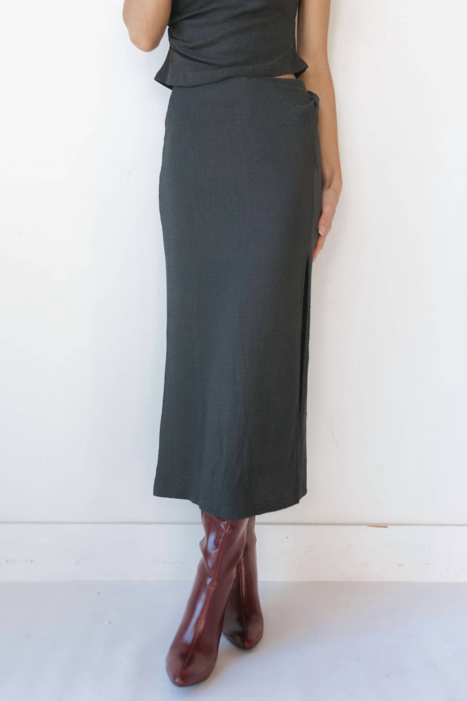 ASTR Lindy Skirt in charcoal - women's skirt - alternate view