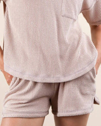 Kld. Signature - Striped Textured Shorts