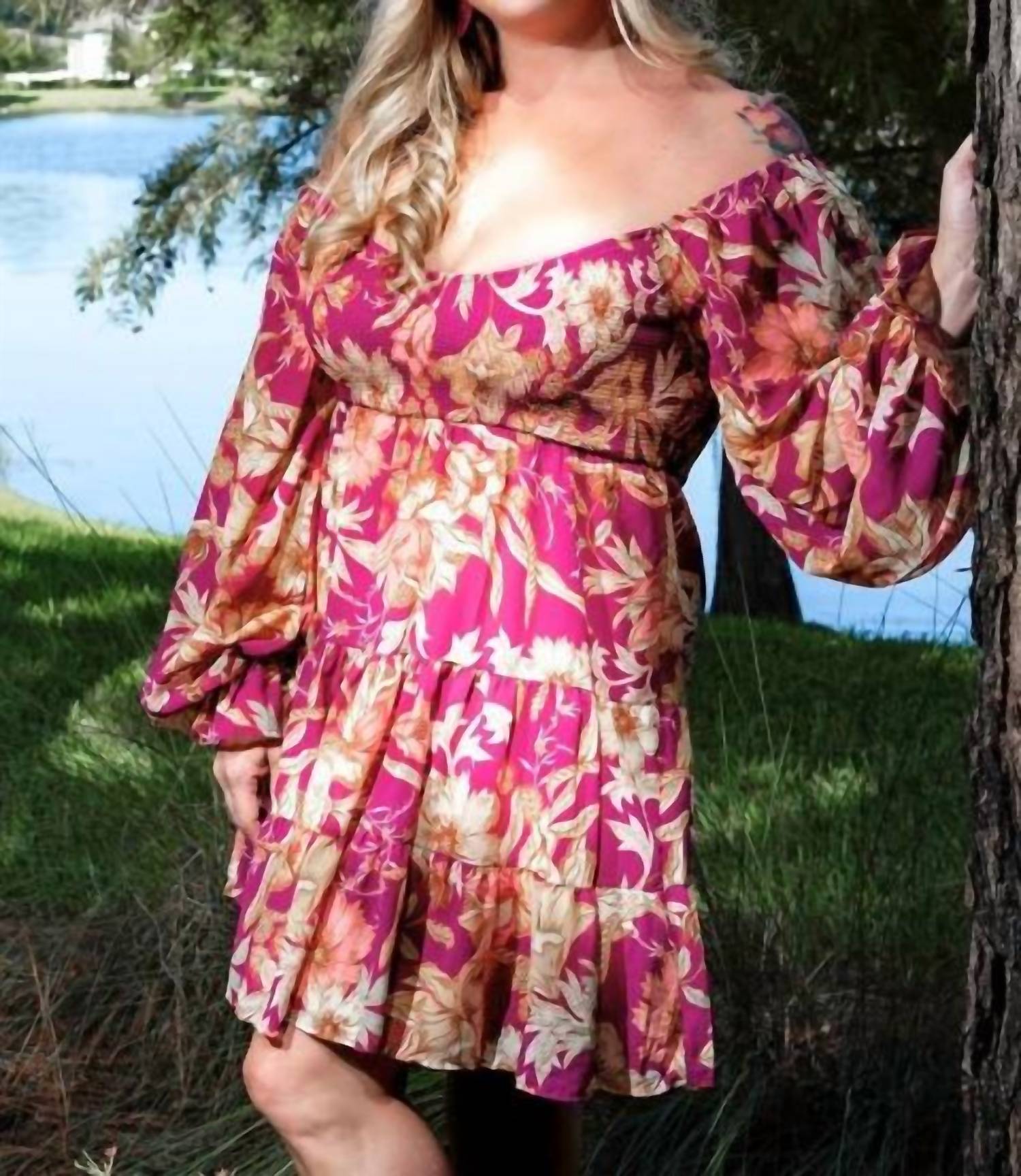 Flying Tomato - Rhea Sweetheart Neckline Smocked Mini Dress