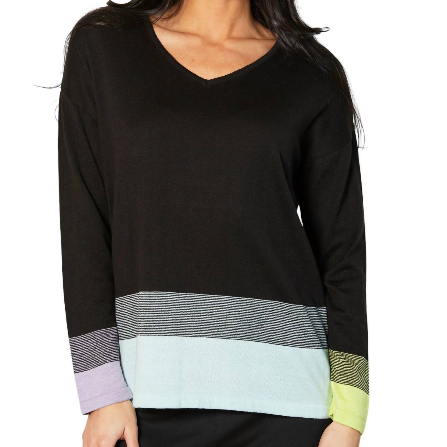 French Kyss - Colorblock V-Neck Knit Top