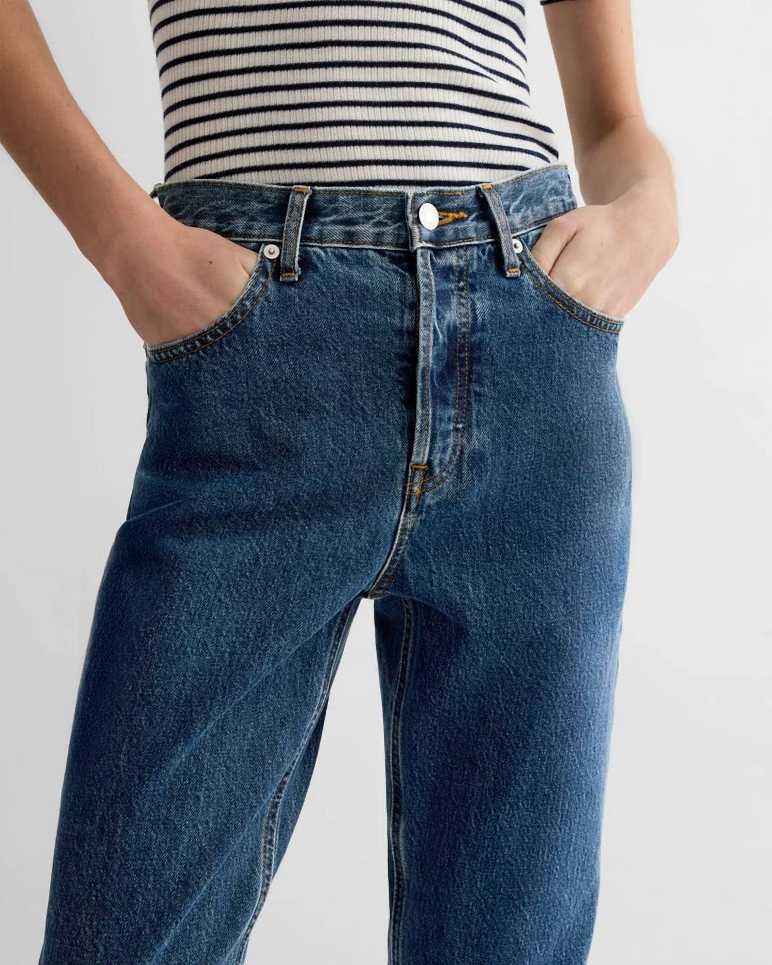 Everlane - '90s Cheeky Jean