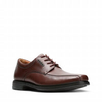 Clarks - Men's UN Kenneth Shoes