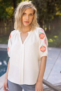 Voy - Embroidered Raglan Sleeve Top
