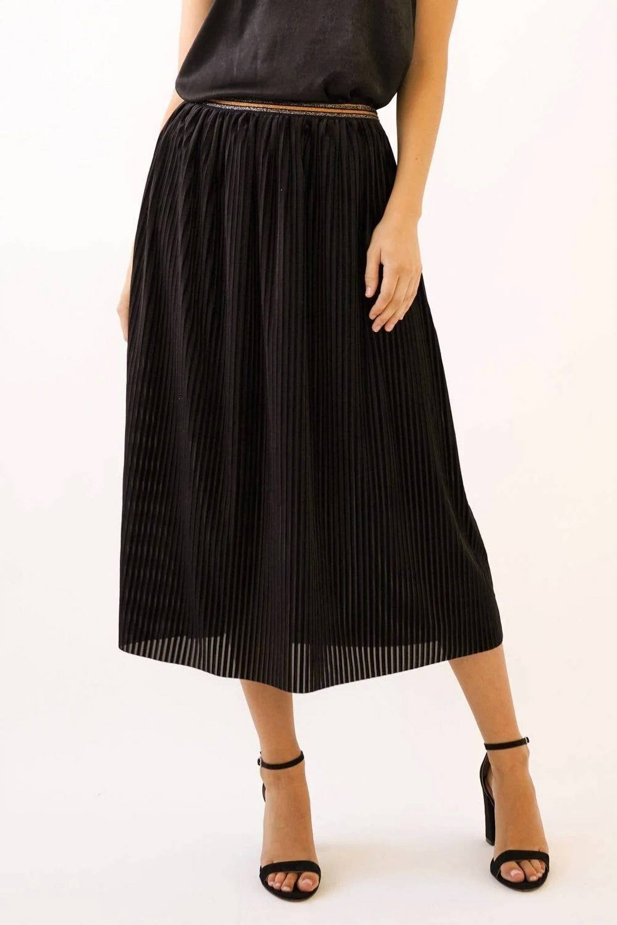 Mystree - Photo Frame Velvet Skirt