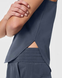 Spanx - Curved Hem Tank Top