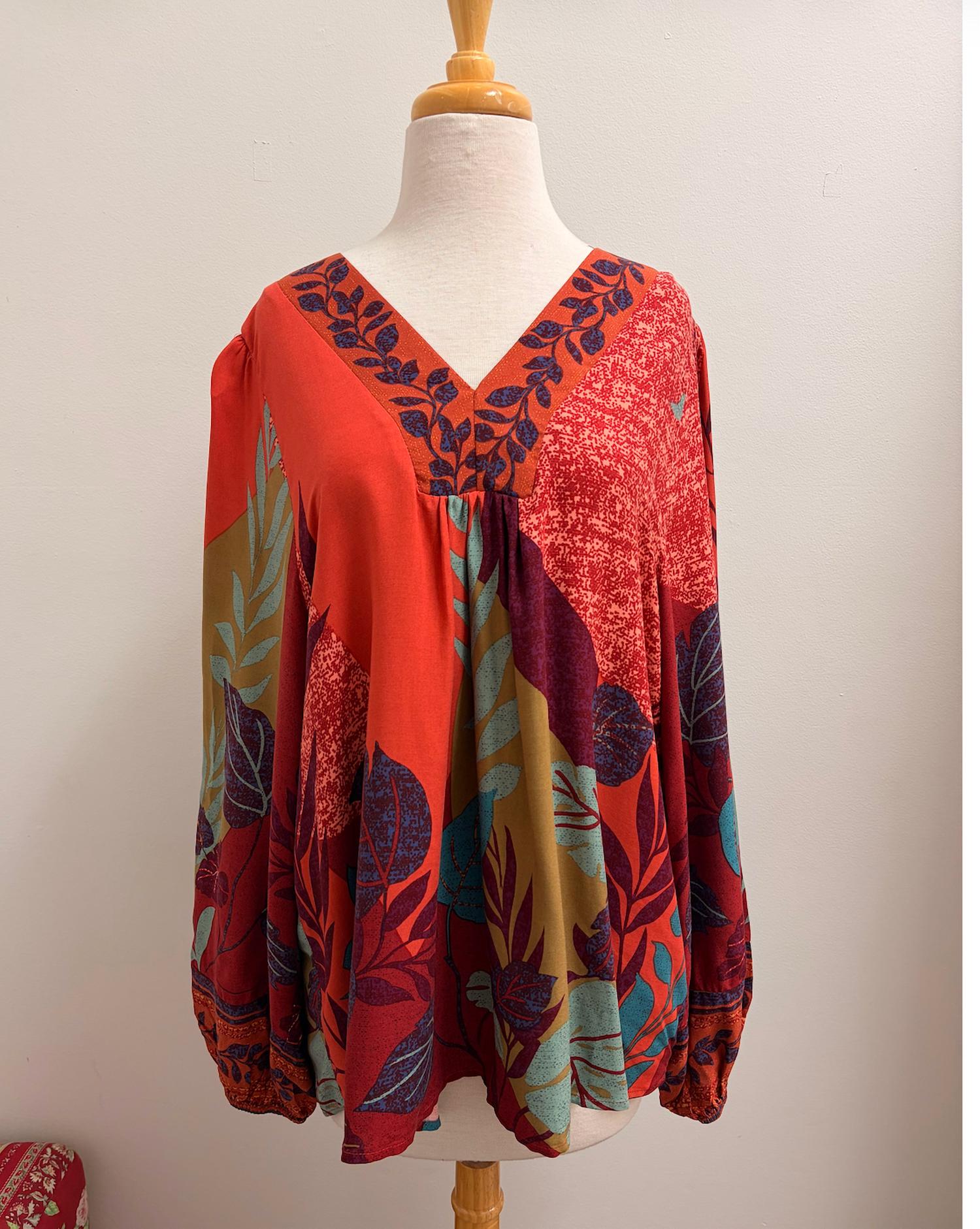 Easel - Women';s Long Sleeve Printed Top