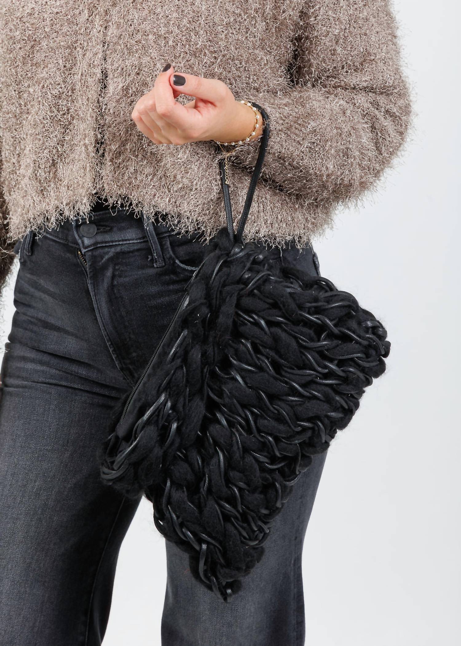 Alienina - Women's Thalia Clutch