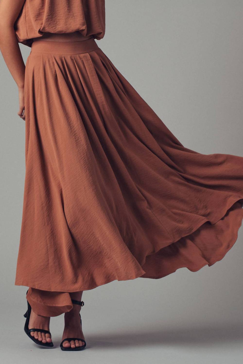 Urban Daizy - Pleated High-waist Skirt