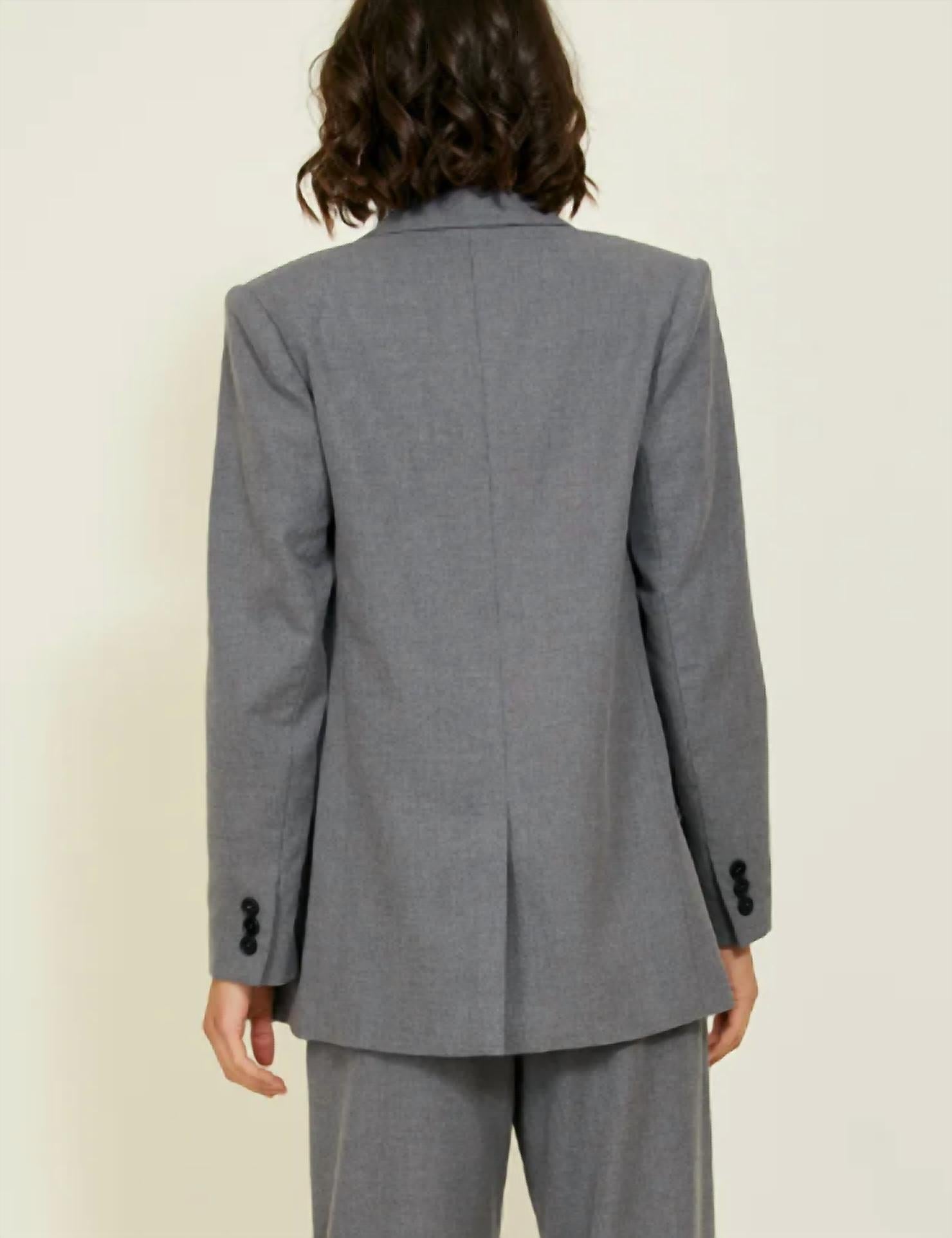 Line And Dot - Bobbie Blazer