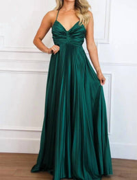 Luxxel - Pretty In Pleats Maxi Dress