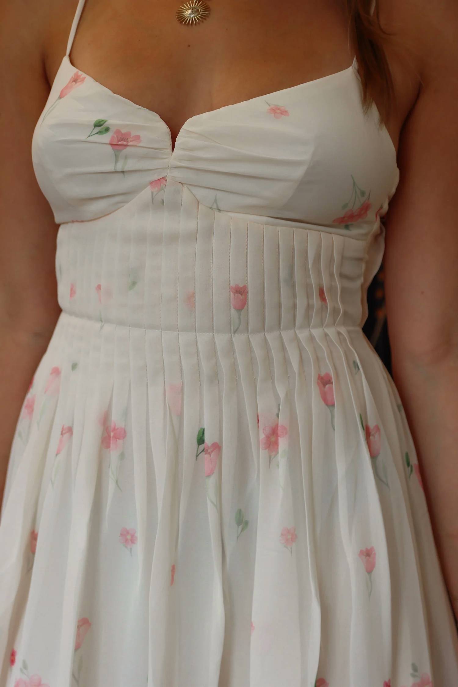 Astr - Bellora Floral Pintuck Midi Dress