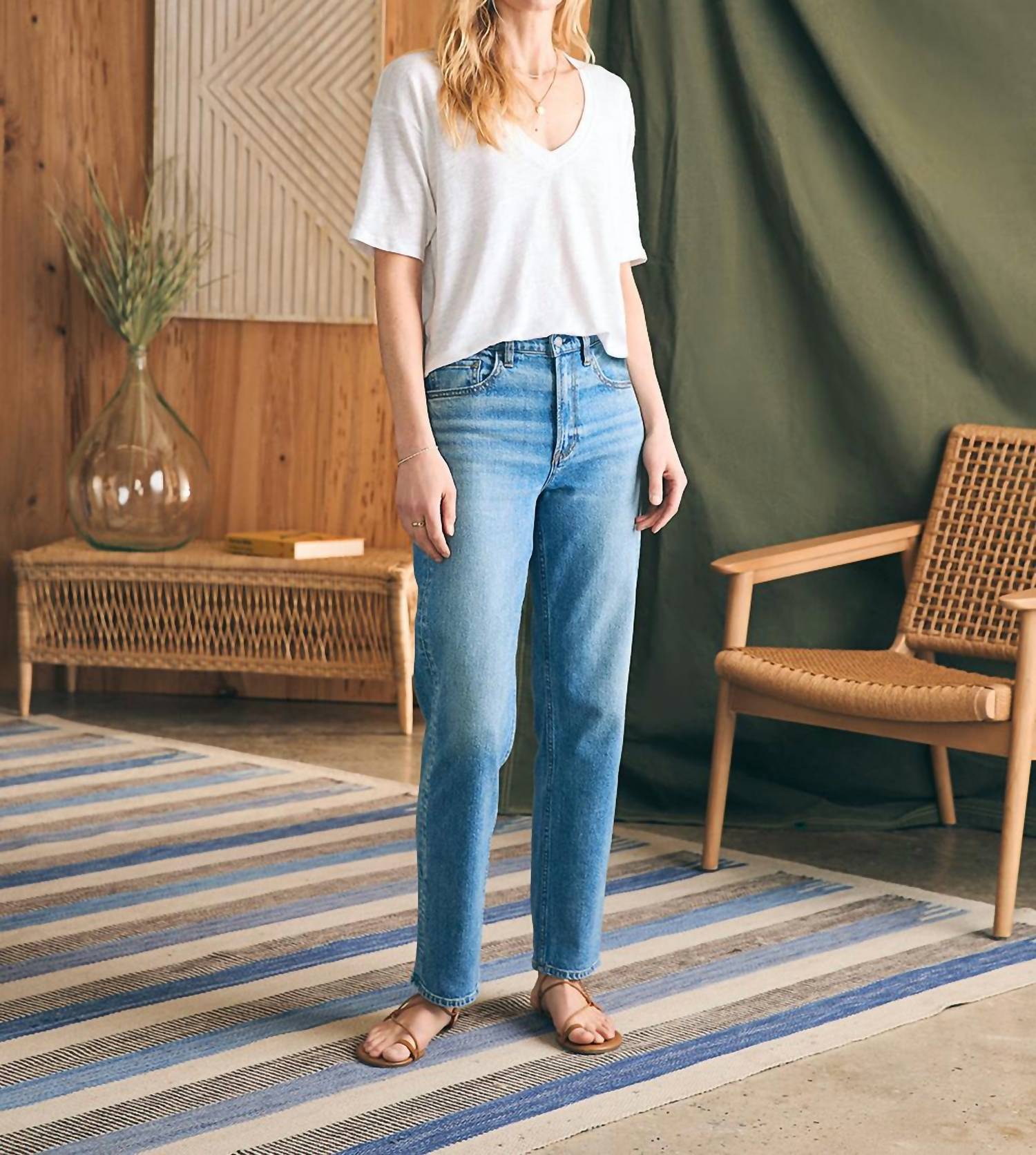 Faherty - Linen V Neck Tee