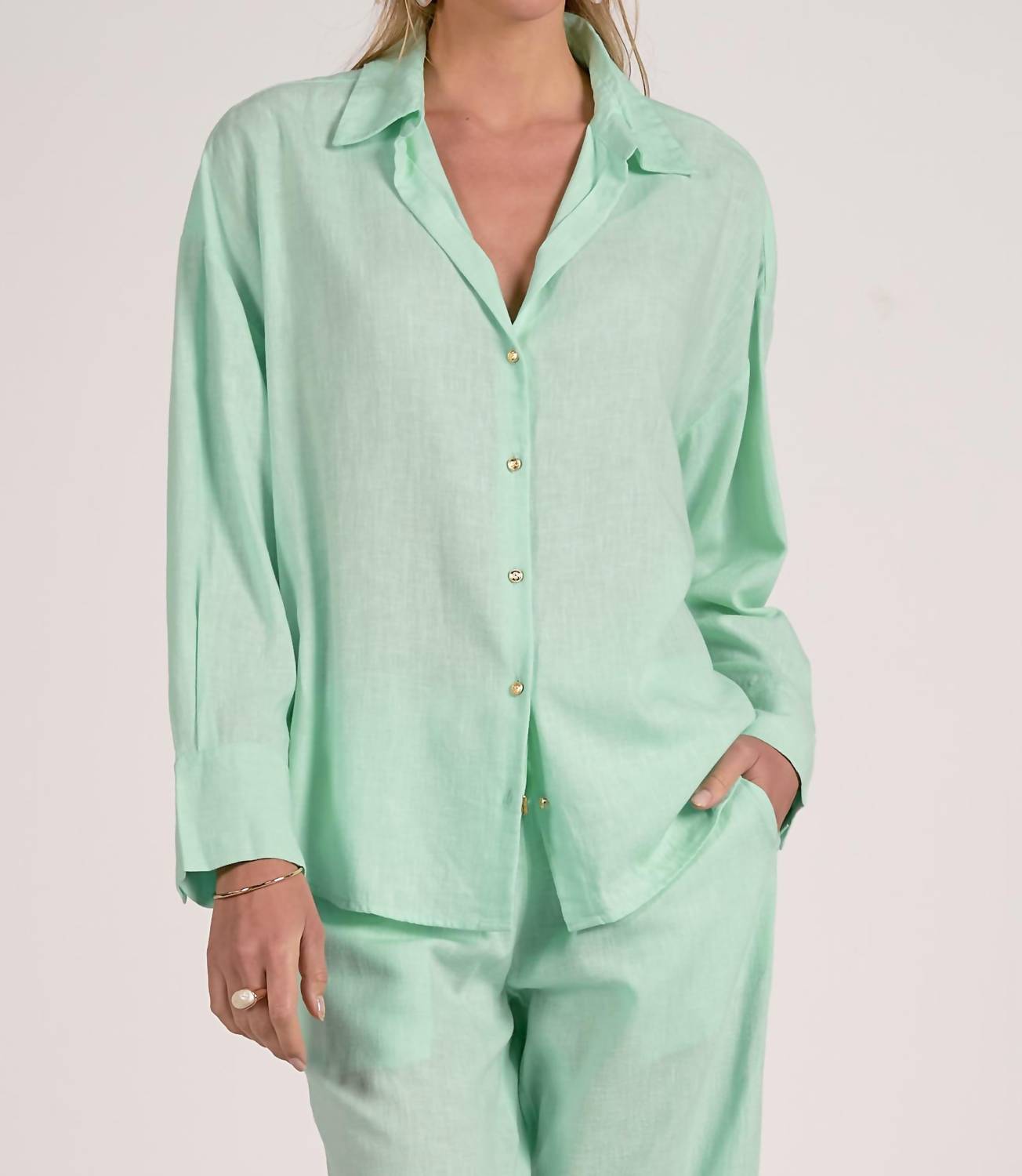 Elan - Long Sleeve Button Up Shirt