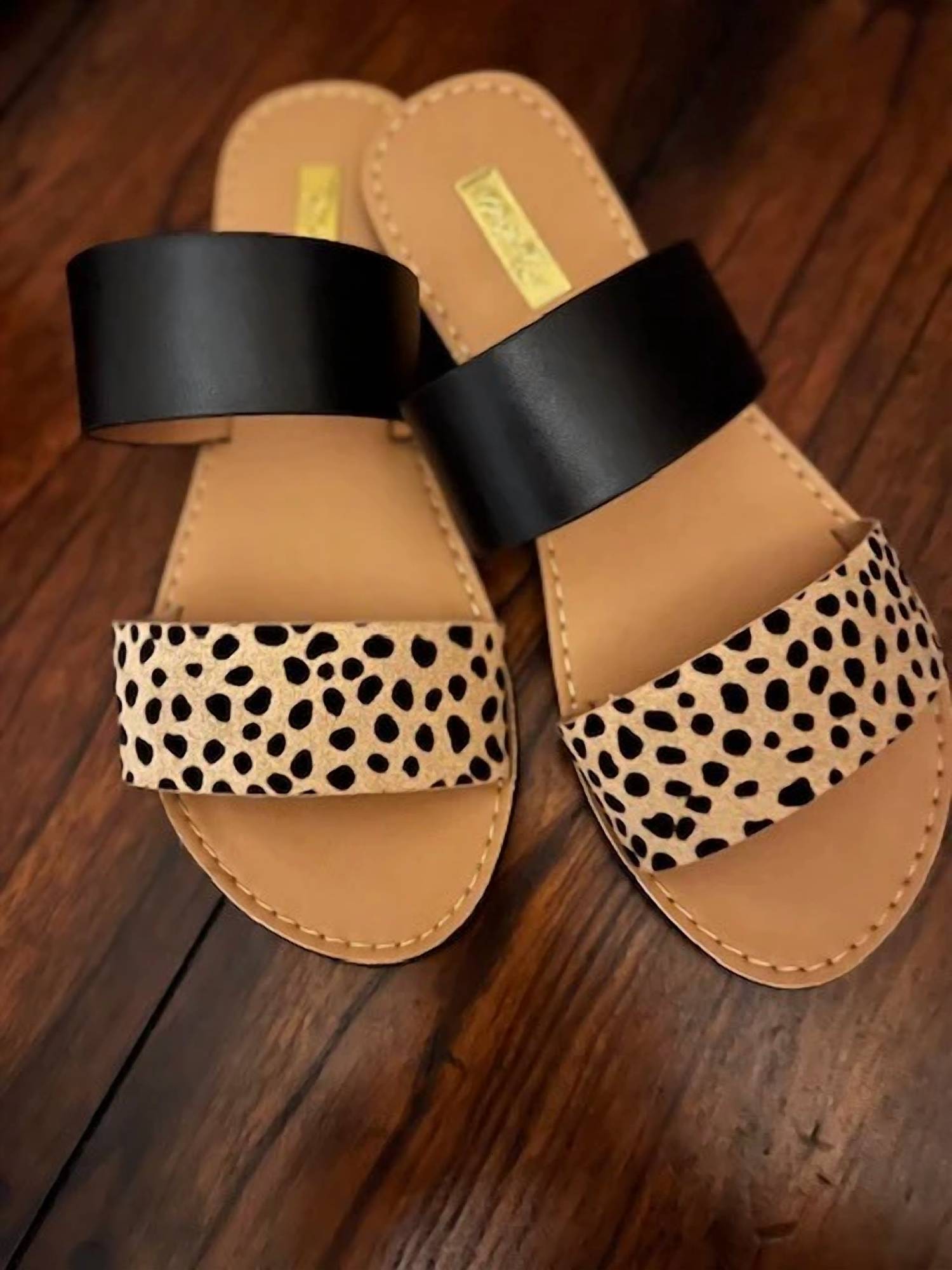 Qupid - Women's Leopard Lady Slides