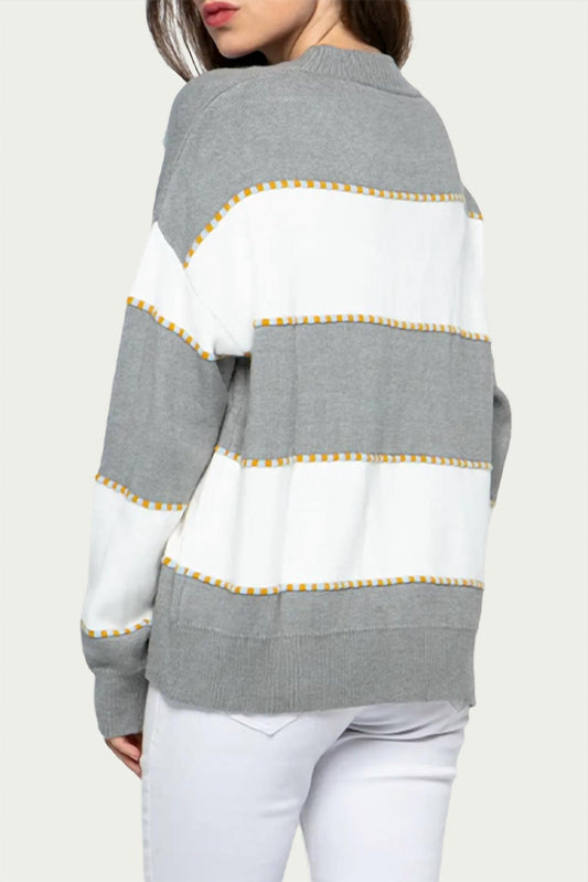 TWO-TONE STRIPED CREWNECK SWEATER
