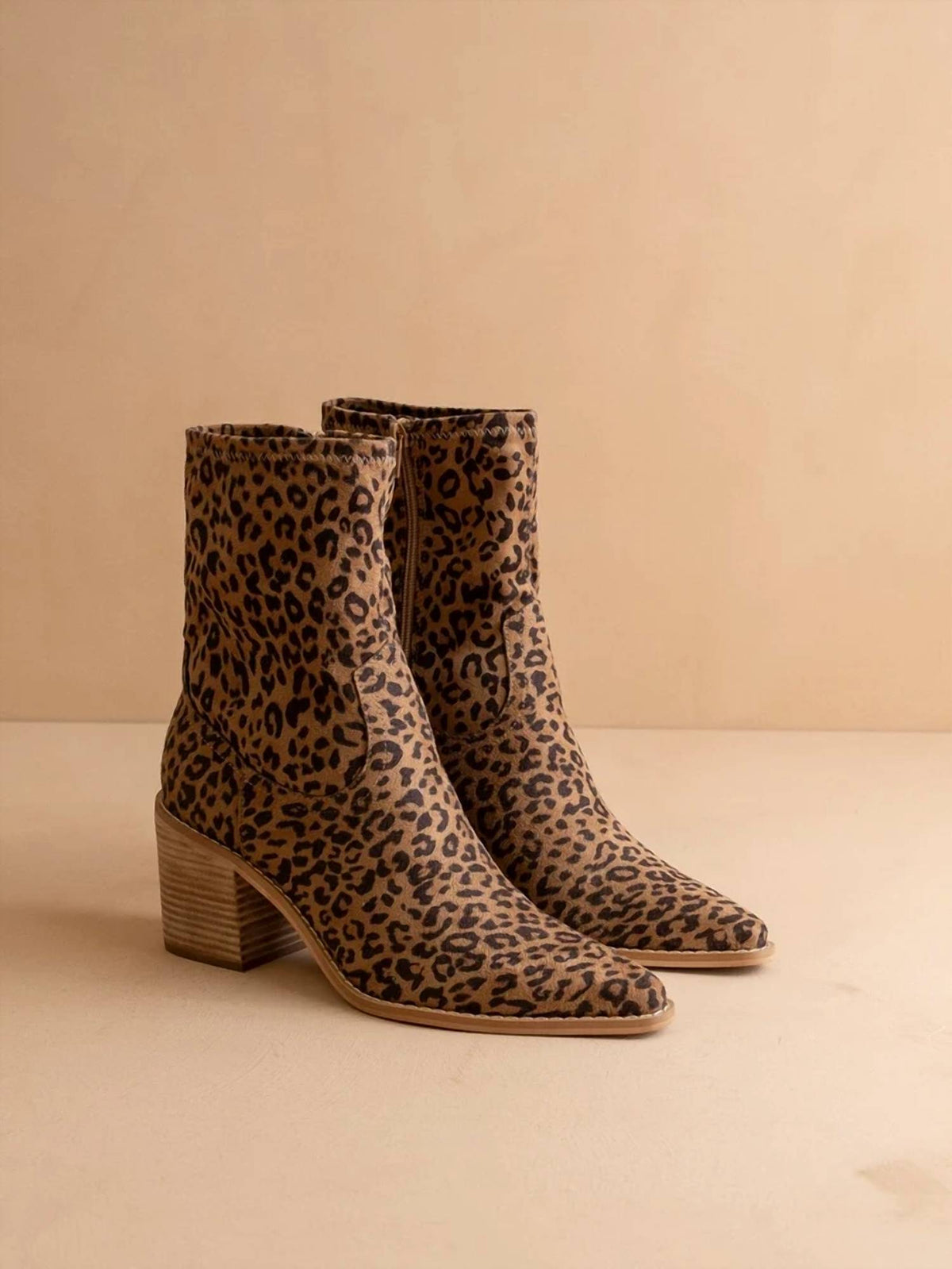 Oasis Society - Women's Vienna Block Heel Bootie