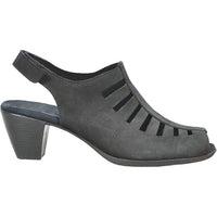 Munro - Women's Abby Nubuck Ankle Strap Heel Sandal