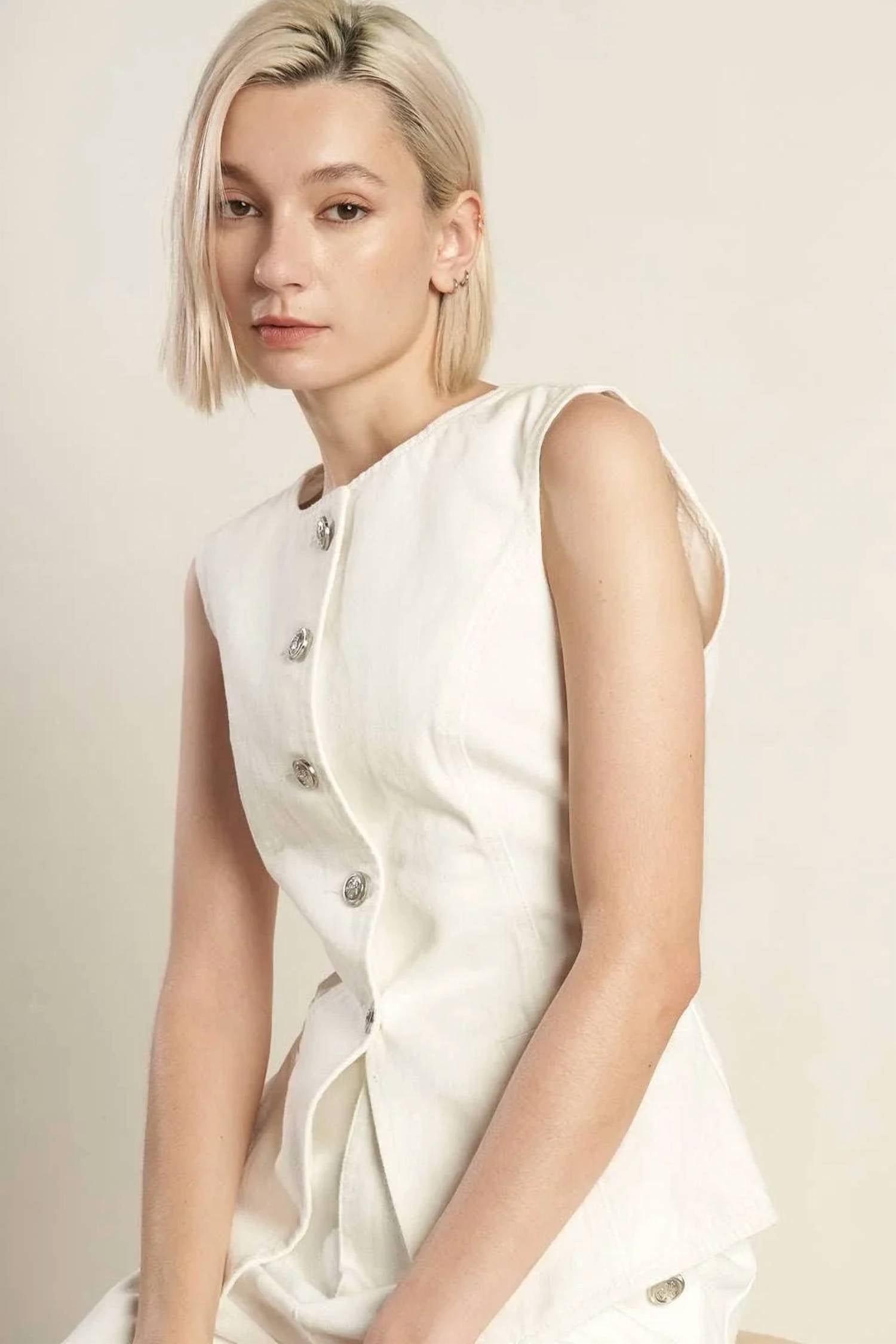 Flying Tomato - Sleek Tailored Vest