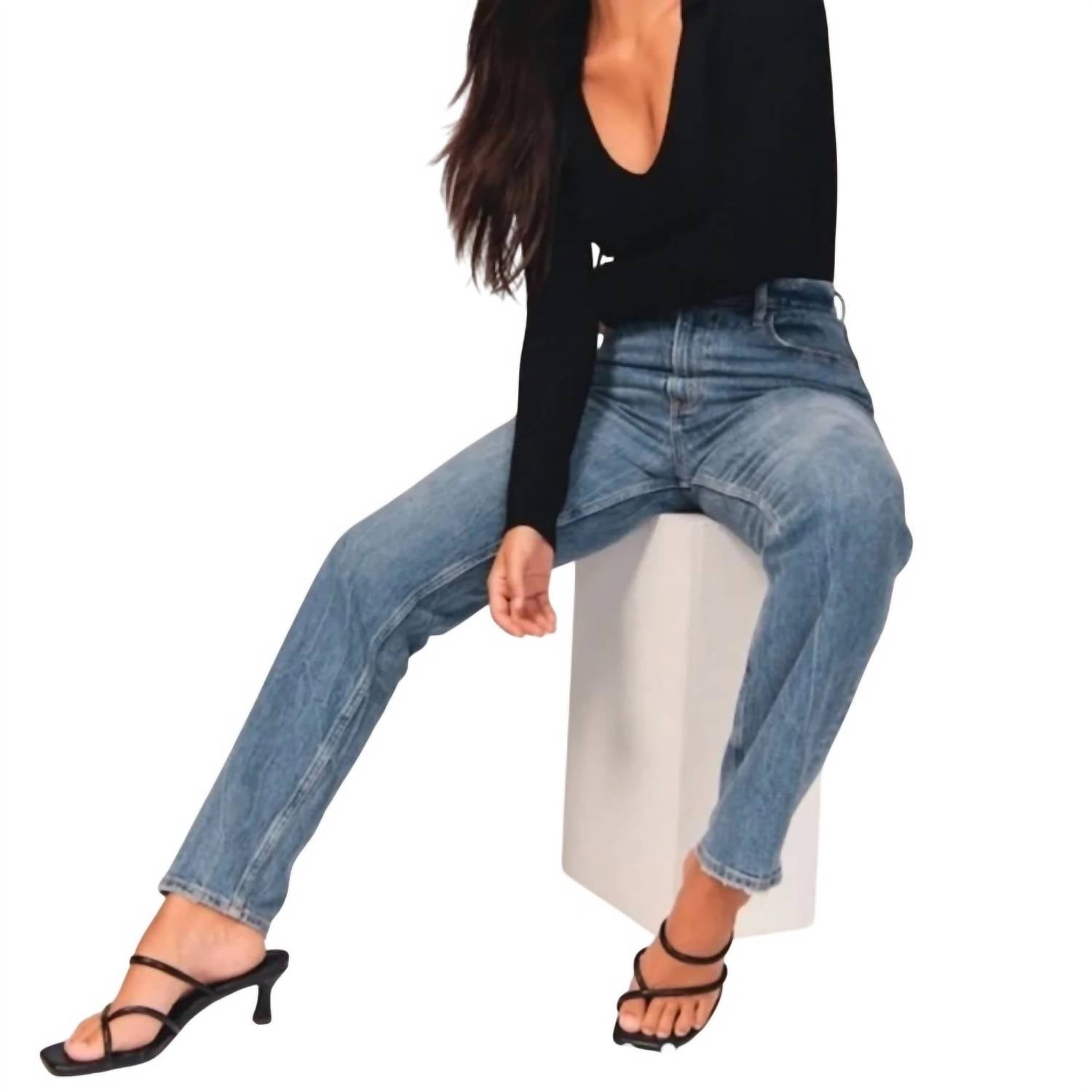 Abercrombie & Fitch - 90s Ultra High Rise Straight Jeans