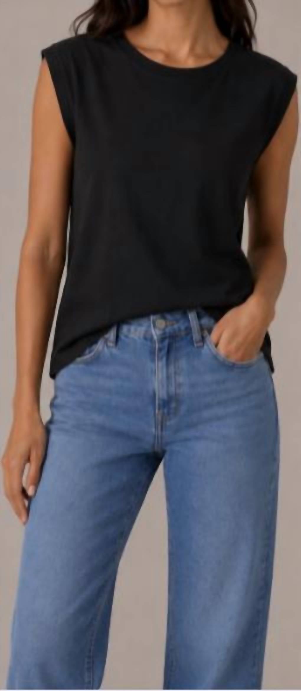 Mila Los Angeles - Muscle Tank