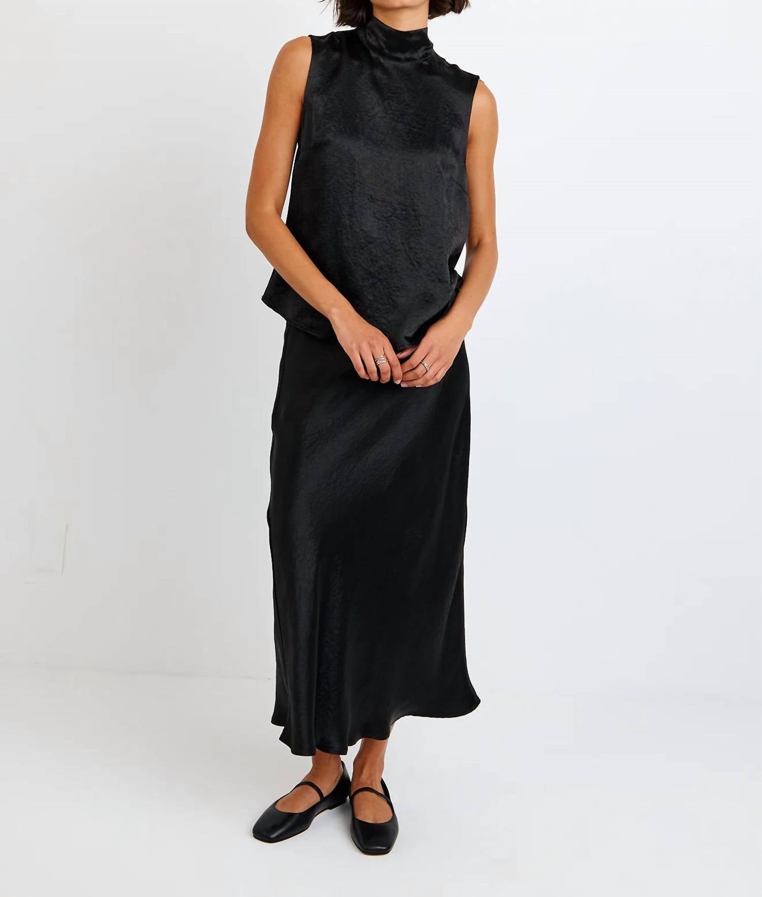 Bella Dahl - Sleeveless Scarf Neck Blouse