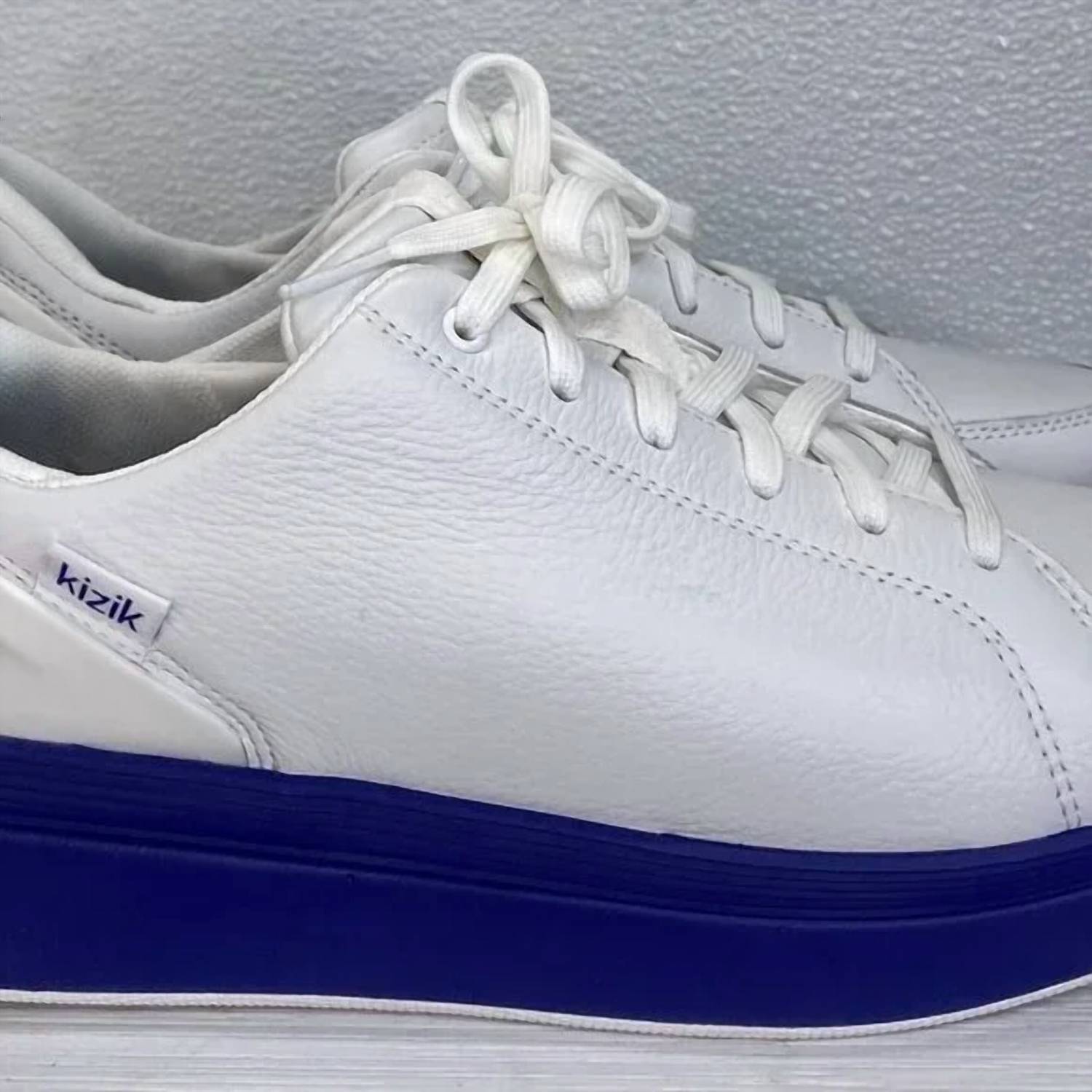 Kizik - Women's Sydney Hands-free Leather Sneakers