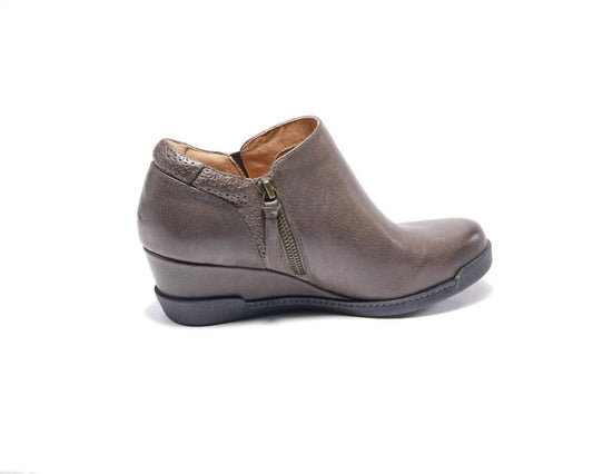 Halsa Footwear - Women's Devina Wedge Ankle Boot