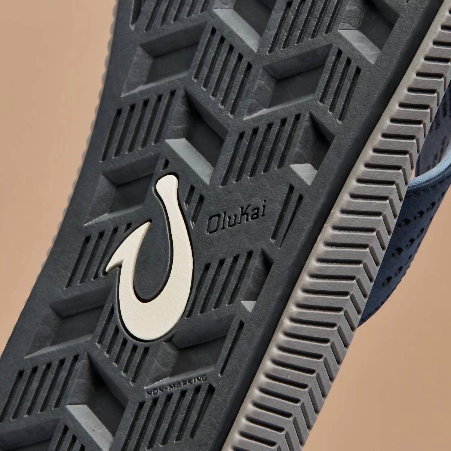 Olukai - Men's Ulele Flip Flops Beach Sandal