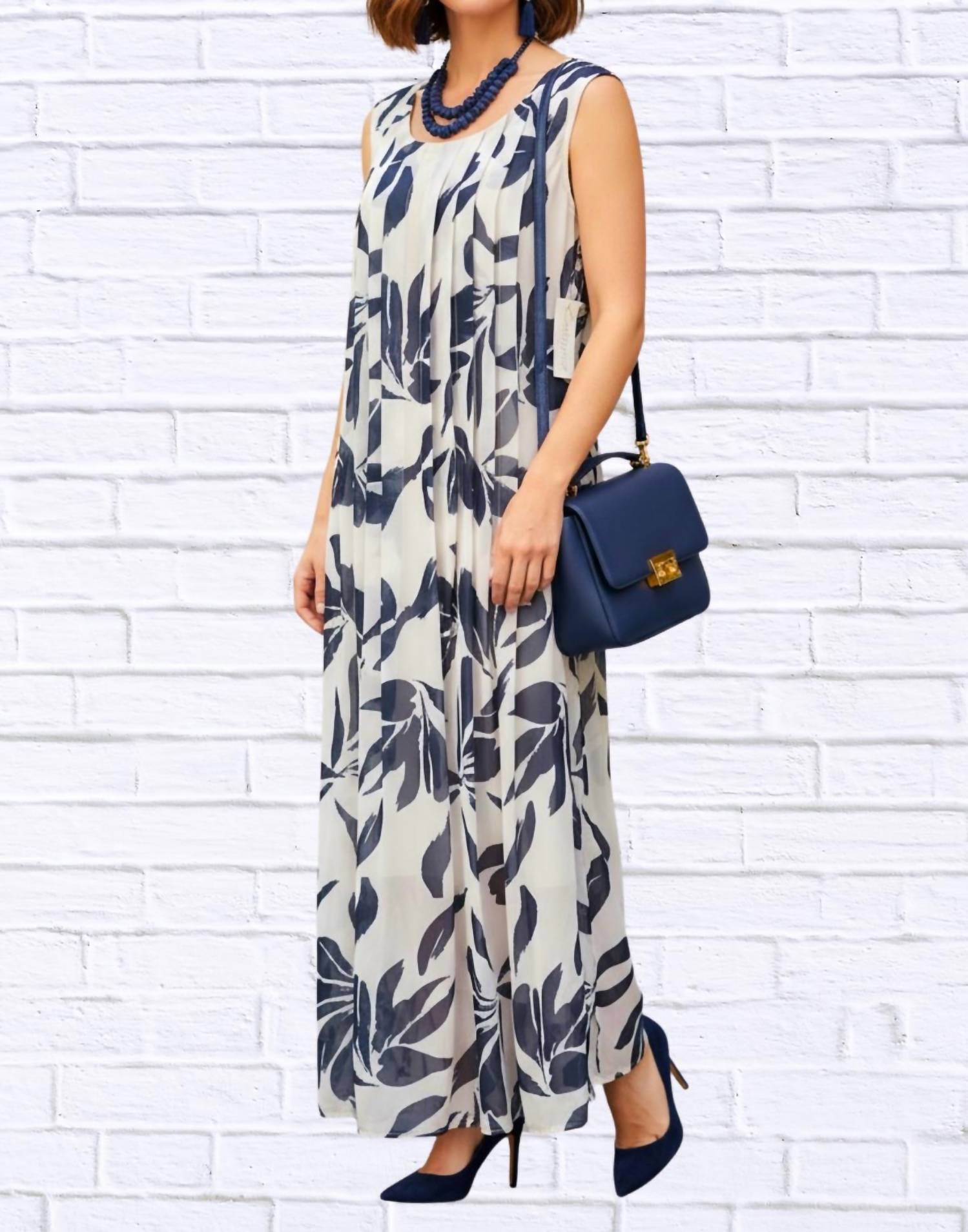 Diva Usa - Chiffon Pleated Front Maxi Dress