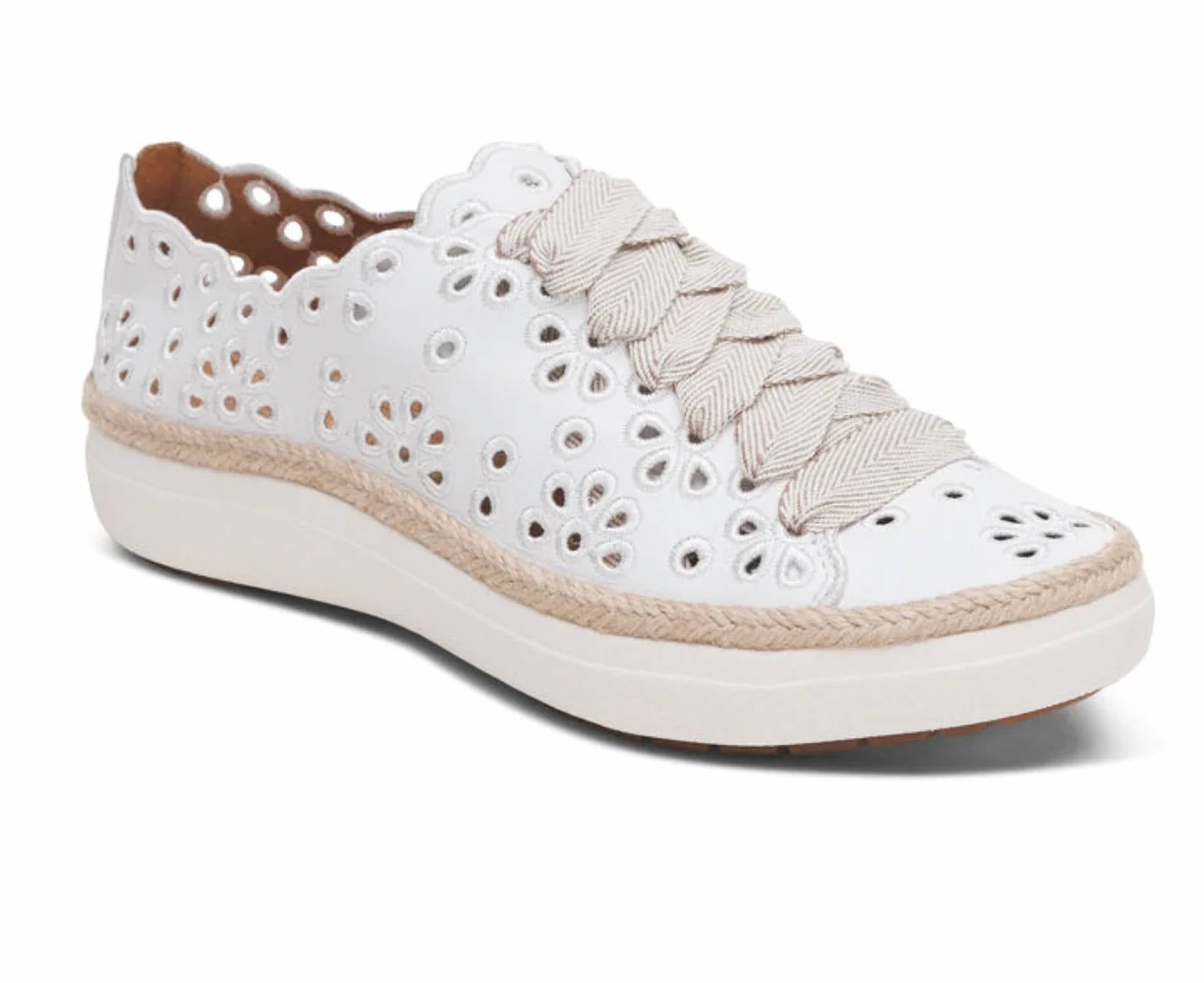 Aetrex - Women's Charlotte Lace Up Sneaker