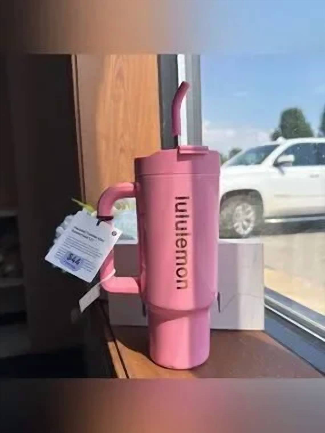 Lululemon - Insulated Tumbler With Handle And Straw - 40 Oz
