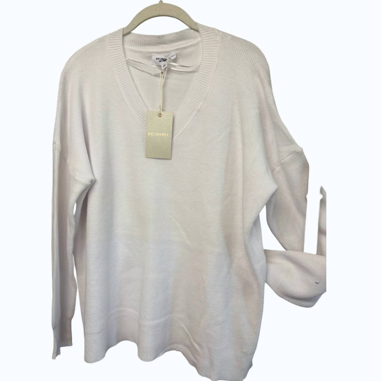 Ee:Some - Women's Pullover Sweater