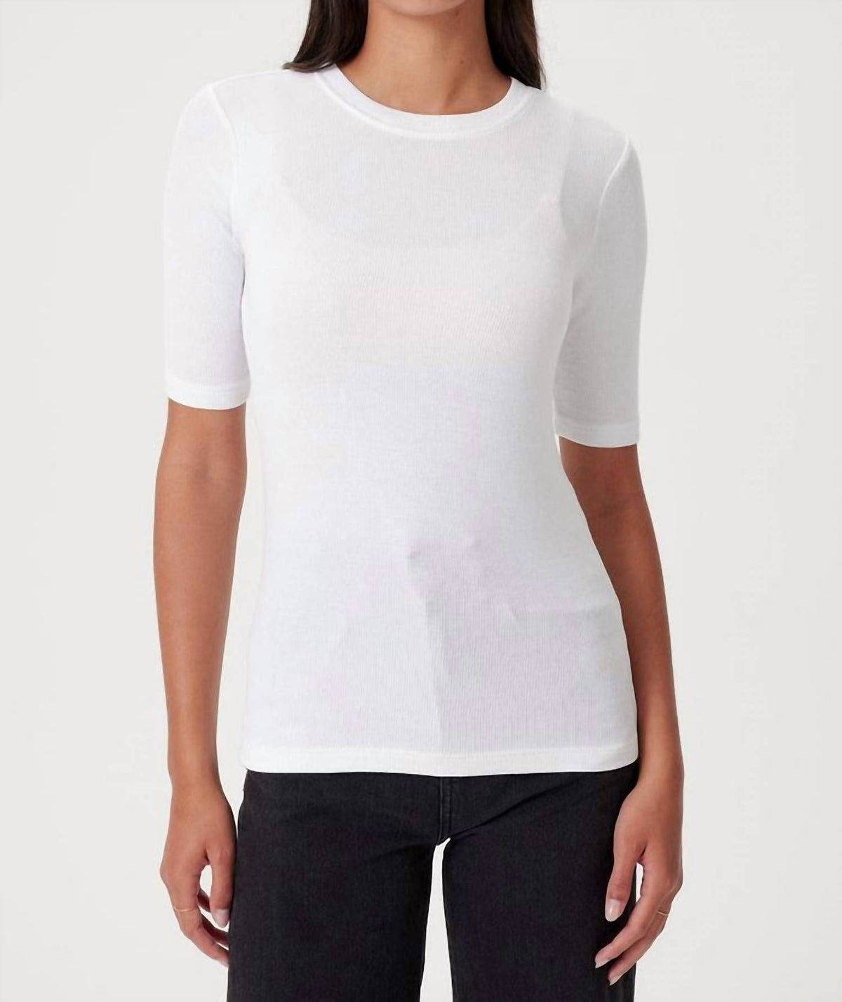 Goldie - HALF SLEEVE CREW NECK TEE