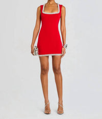 Retrofete - Bexley Flattering Square Neck Dress