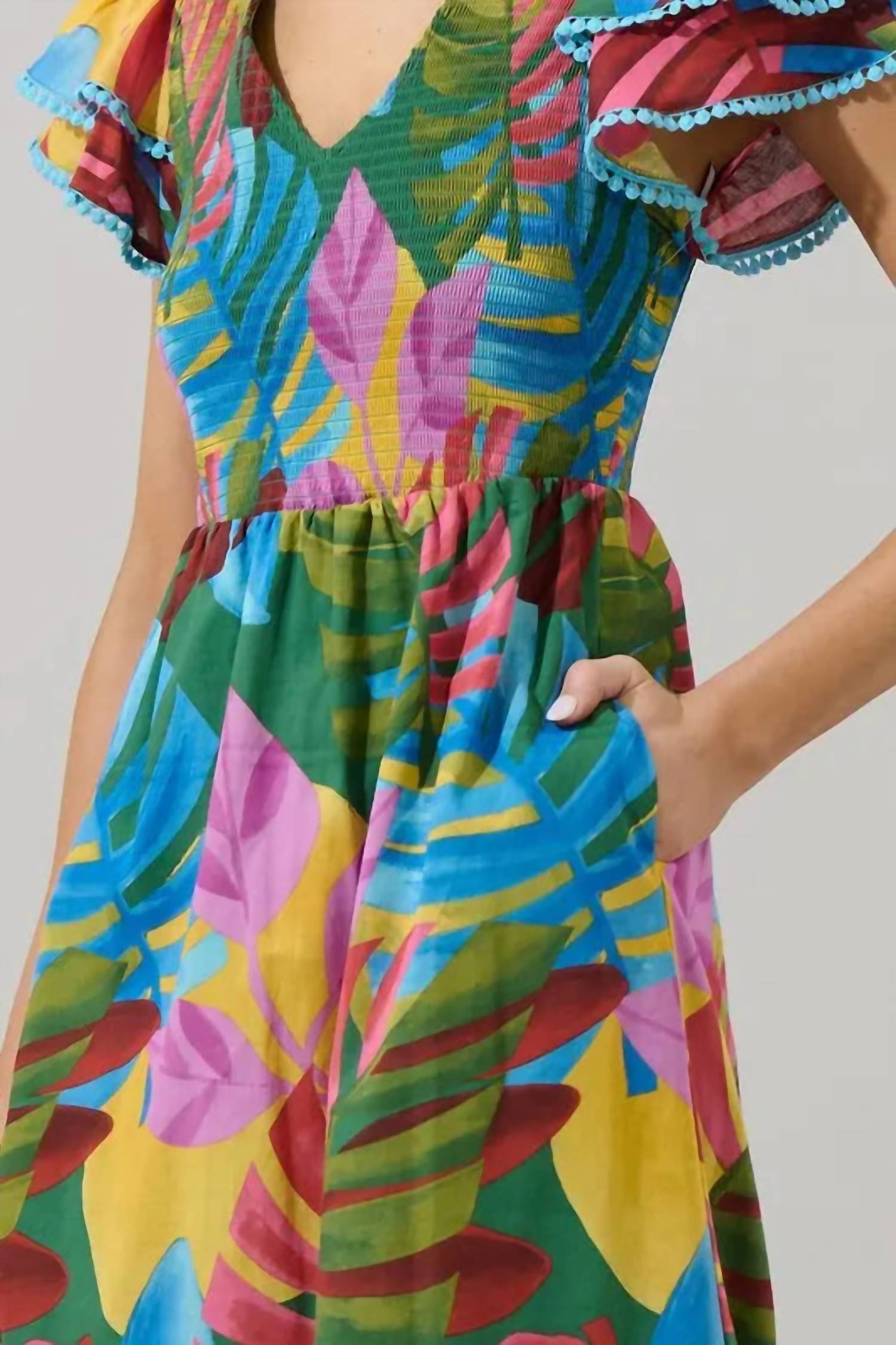 Sugarlips - Novi Tropical Patte Tiered Kelly Midi Dress