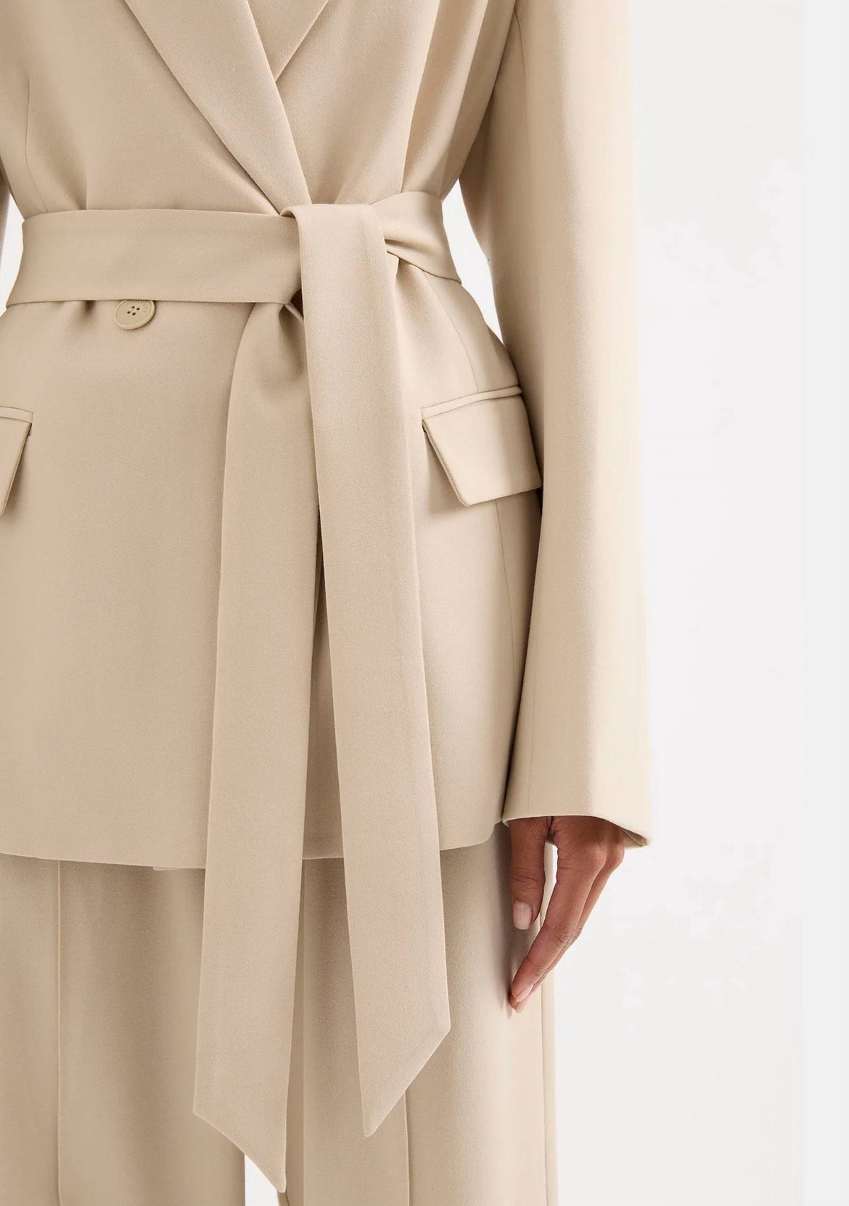 Nude Lucy - Eryn Blazer