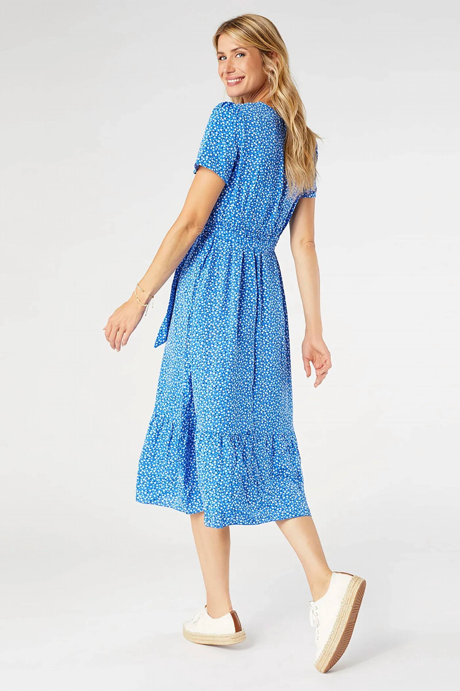 Coco + Carmen - Caia Floral Print Dress