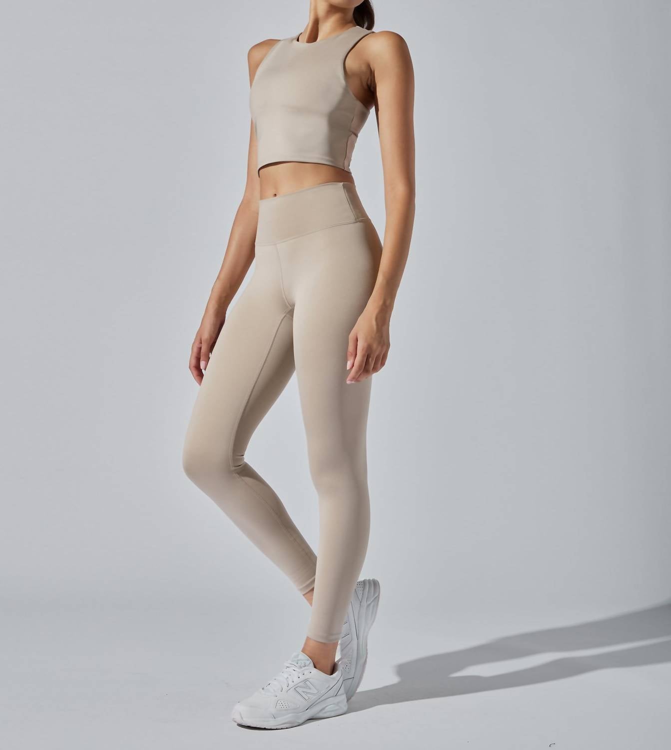 HEROINE SPORT High Performance Vital Tank in taupe - women's tank top - detail view