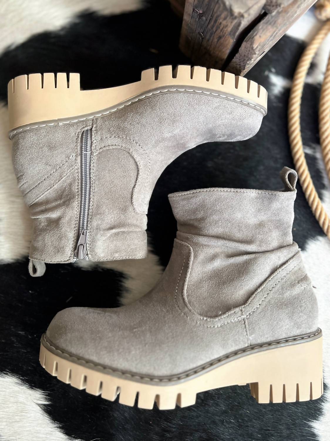 Very G - Women's Dashing Boots