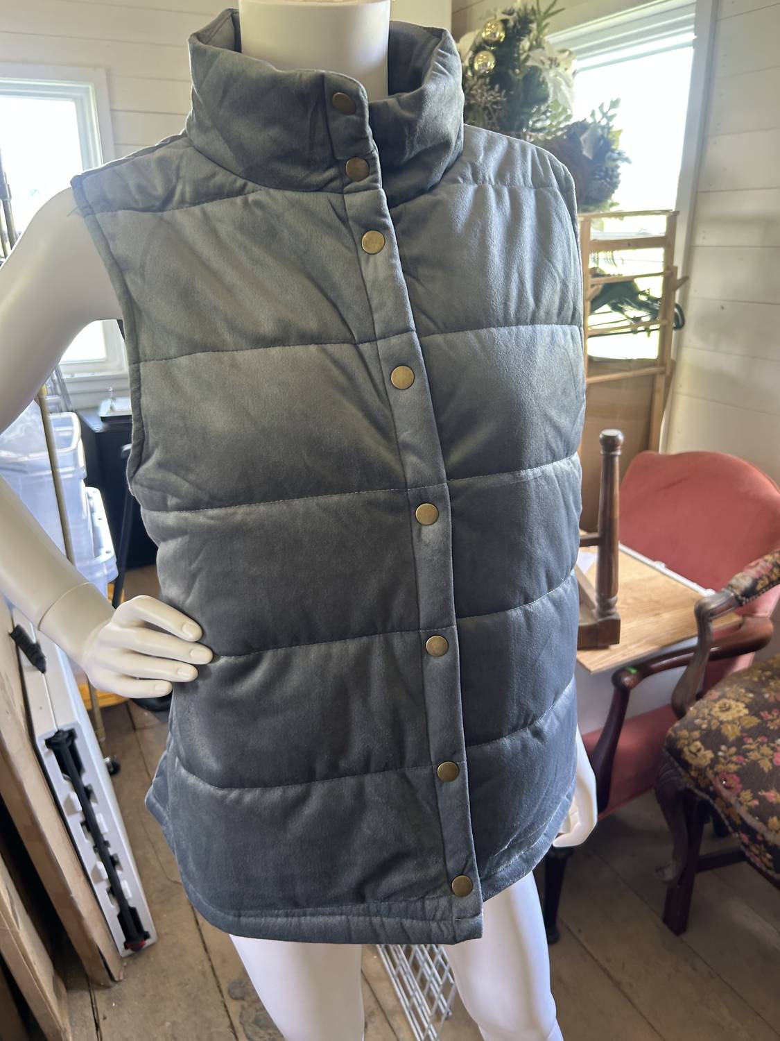 Hem & Thread - Women's Velvet Padded Vest