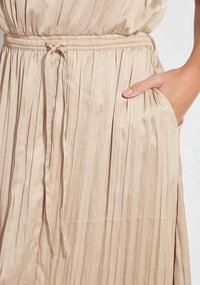 Lysse - The Packable Pleated Dress