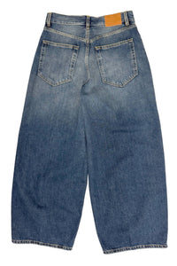 6397 - Cropped Roomy Jean