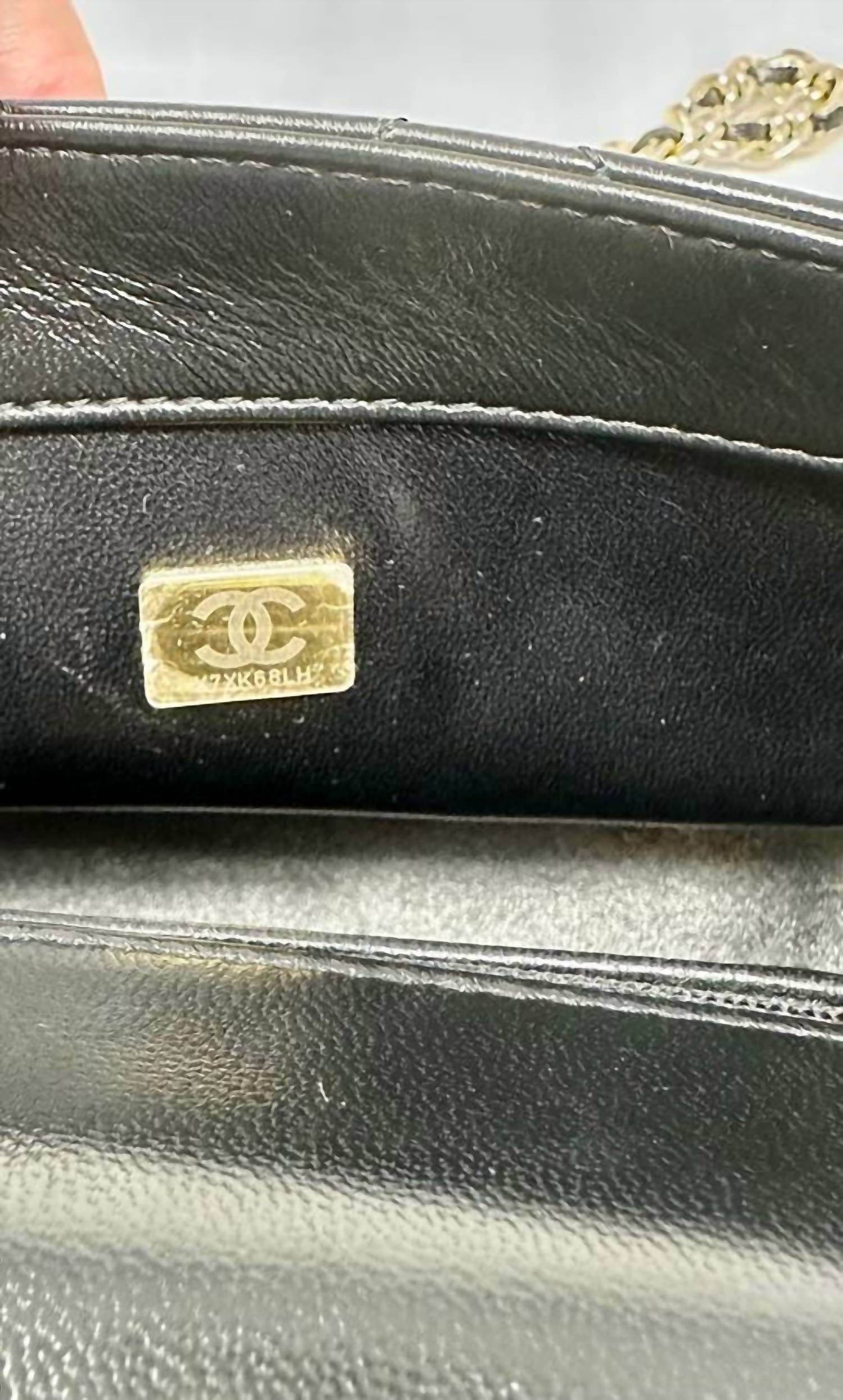 Chanel - Preloved Quilted Lambskin Flap Bag With Gold Top Handle And Crossbody Chain