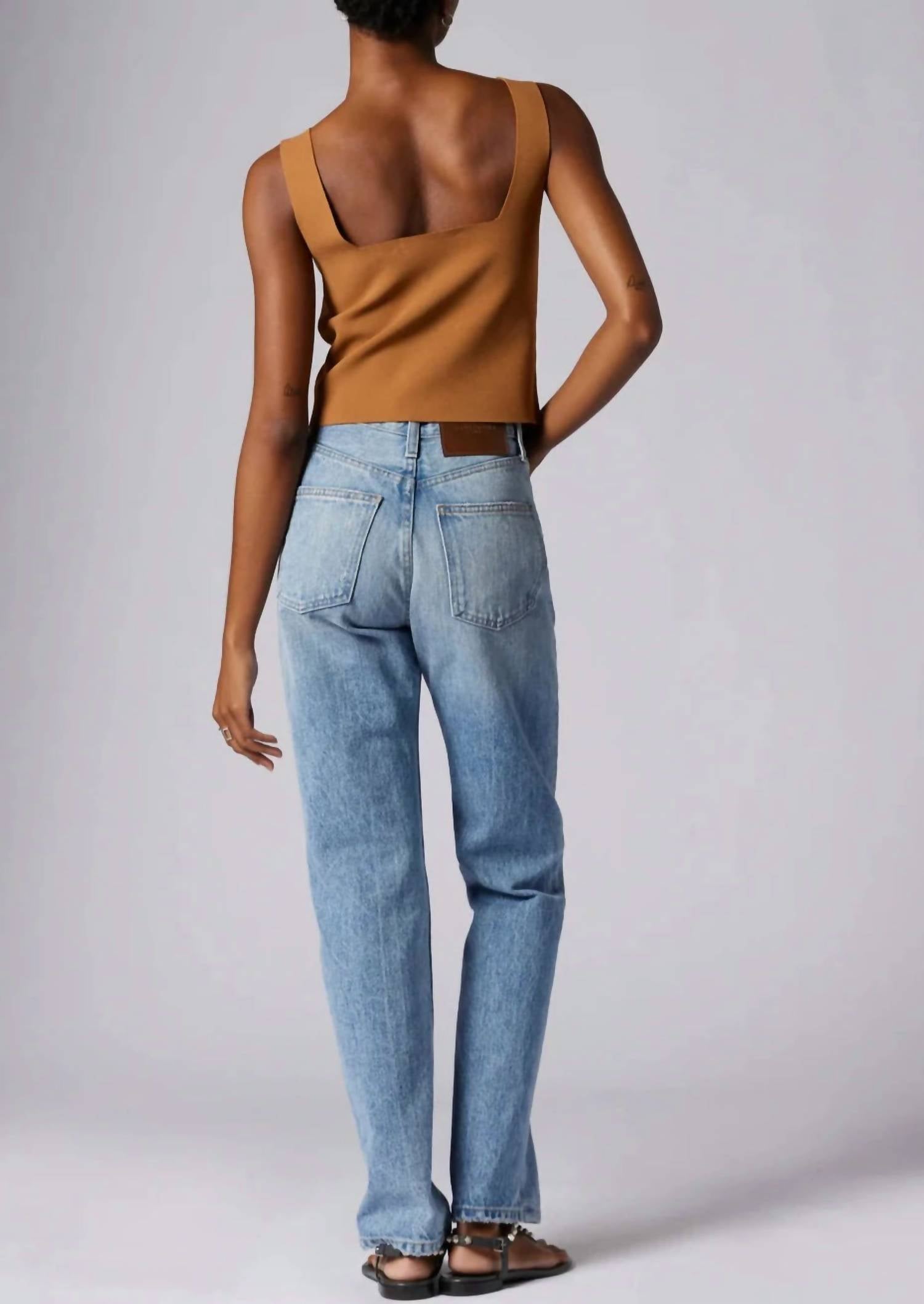 Equipment - Lyana Top