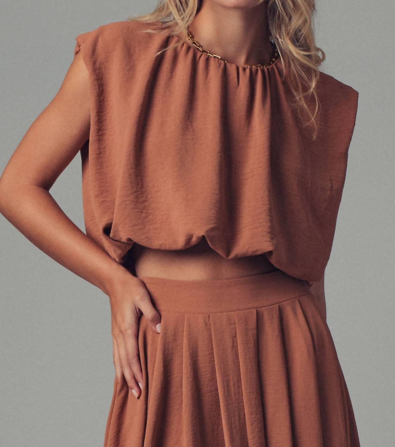 Urban Daizy - Back Tie Sleeveless Top