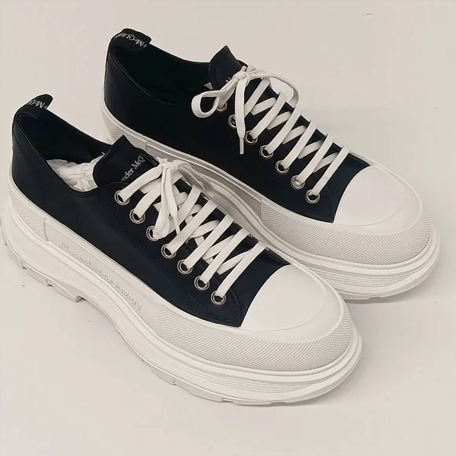 Alexander Mcqueen - Men's Tread Slick Low Top Sneakers